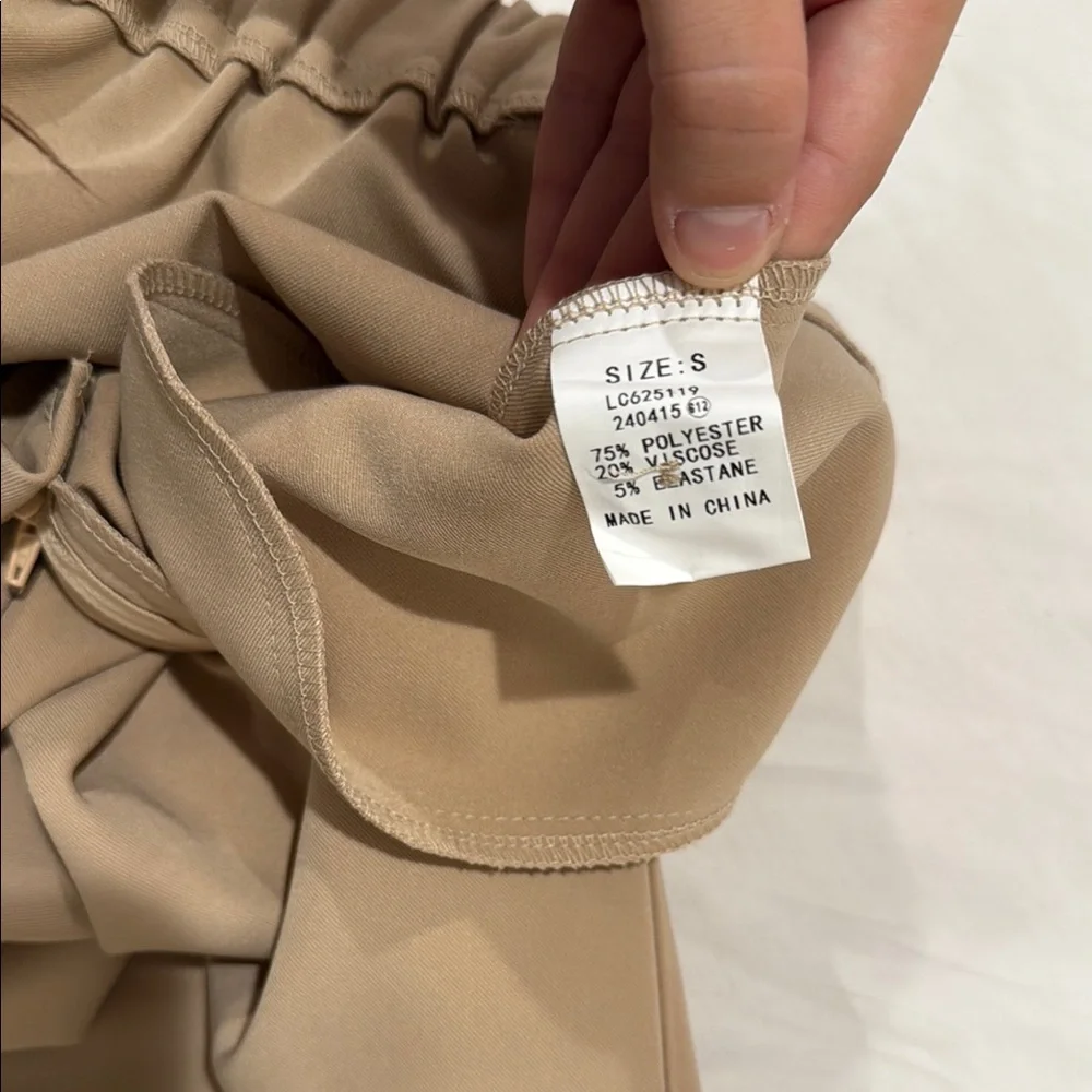 Women's Tan Blazer - Picture 5 of 7
